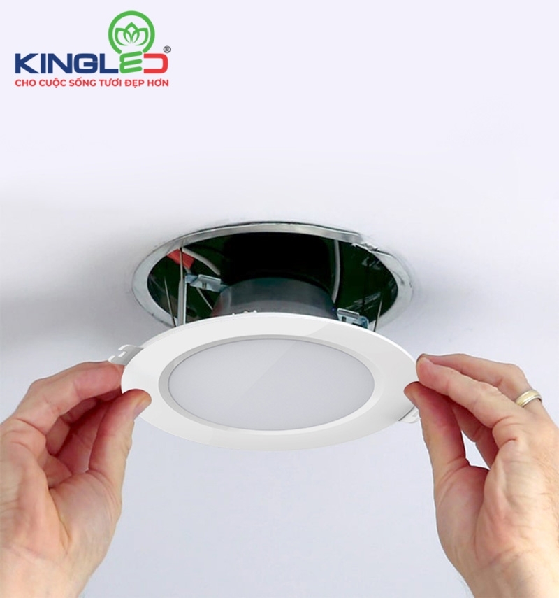 Lưu ý an toàn khi tháo lắp đèn âm trần